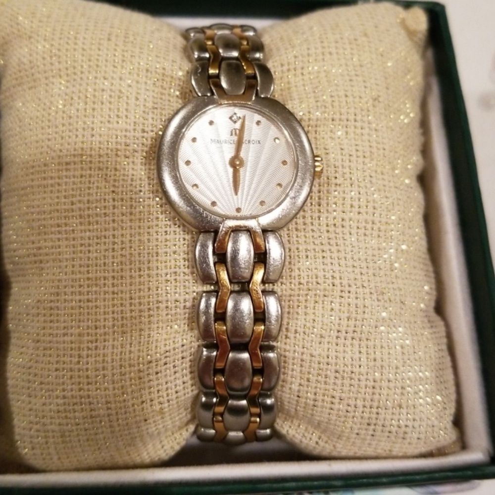 Watch - Picture 1 of 3